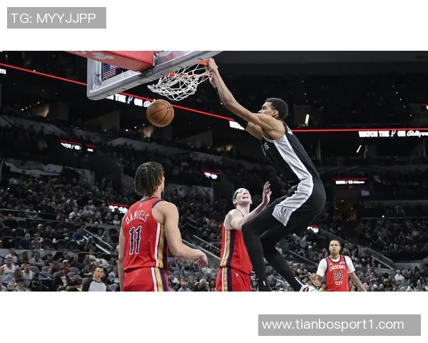 关键时刻勇敢出击费尔斯全场20分末节发力助锡安空接锁定胜局