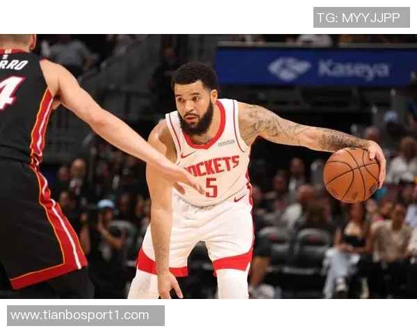 范弗里特强调球队实力不只依赖超级巨星夺冠需团队合作与努力