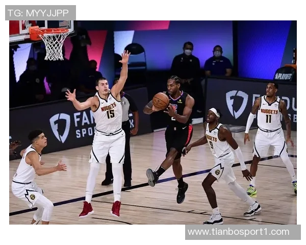 快船创造历史单赛季经历极端反转19战由败转胜成NBA首队 快船创造历史单赛季经历极端反转19战由败转胜成NBA首队