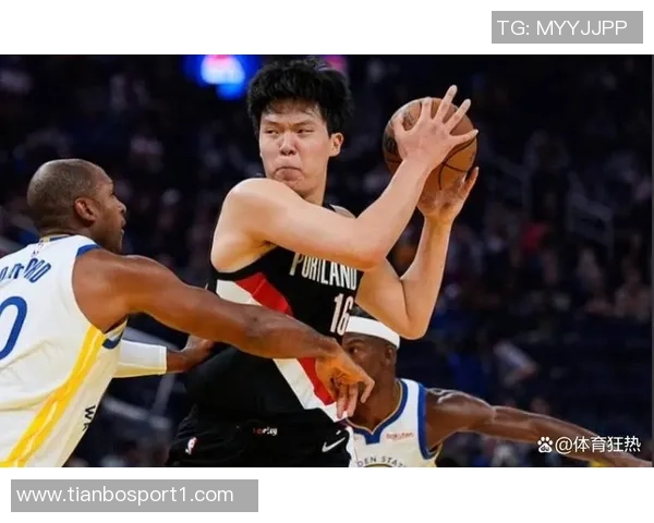 开拓者半场领先勇士16分杨瀚森表现平平库里贡献11分3篮板3助攻