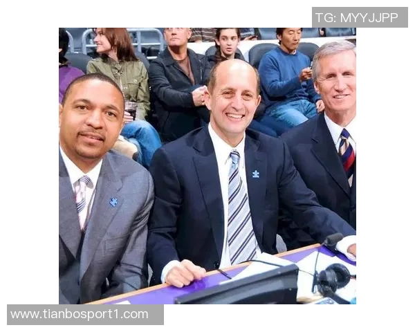 保罗与卢及助教范甘迪争执内幕揭示球队团结的重要性